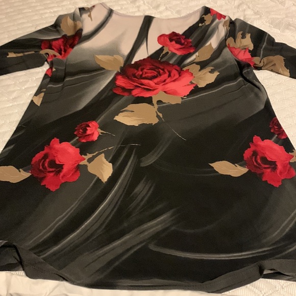 Top - Picture 4 of 6